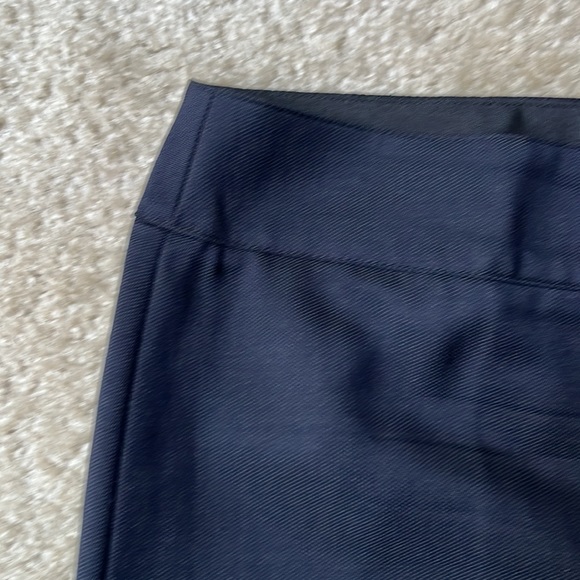 Armani Collezioni Women’s pants - Picture 3 of 5